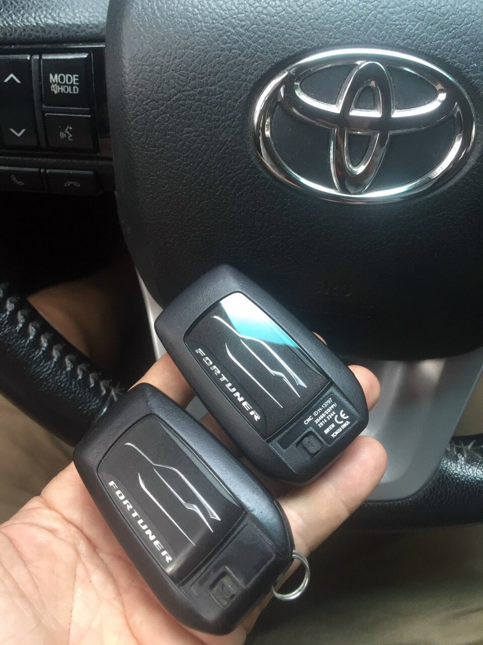 làm chìa khóa xe toyota fortuner