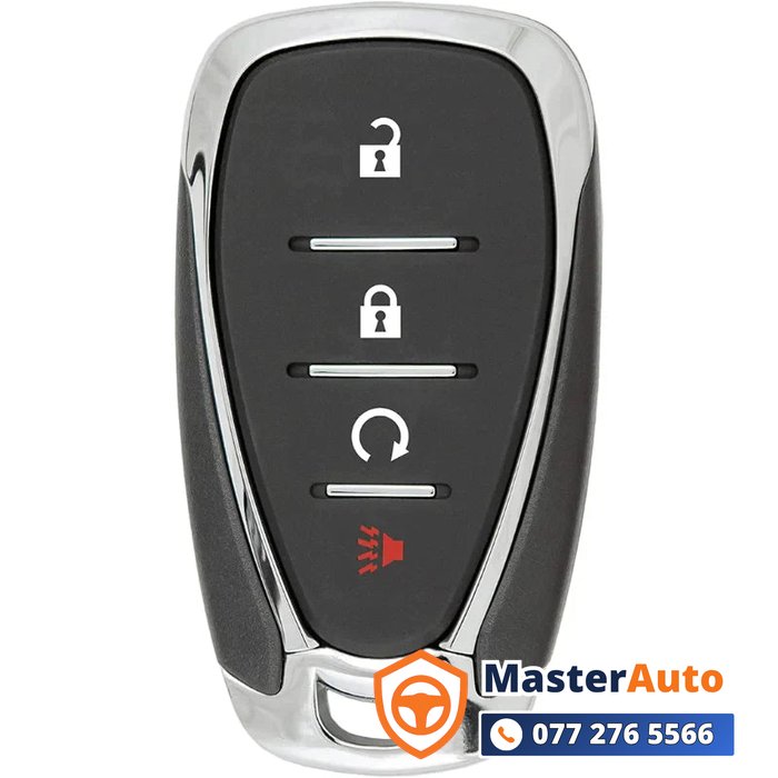 Kỹ thuật viên MasterAuto lập trình chìa khóa xe Chevrolet