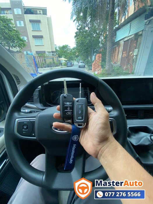 Kỹ thuật viên MasterAuto làm chìa khóa xe Ford Ranger, Everest, Territory tận nơi