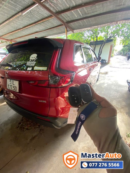 Kỹ thuật viên MasterAuto làm chìa khóa xe Honda tận nơi
