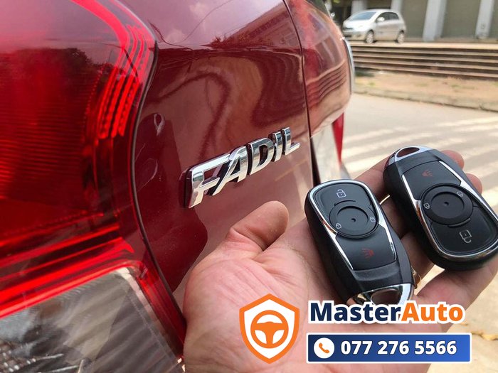 chìa khóa xe vinfast fadil — remote tích hợp chìa cơ